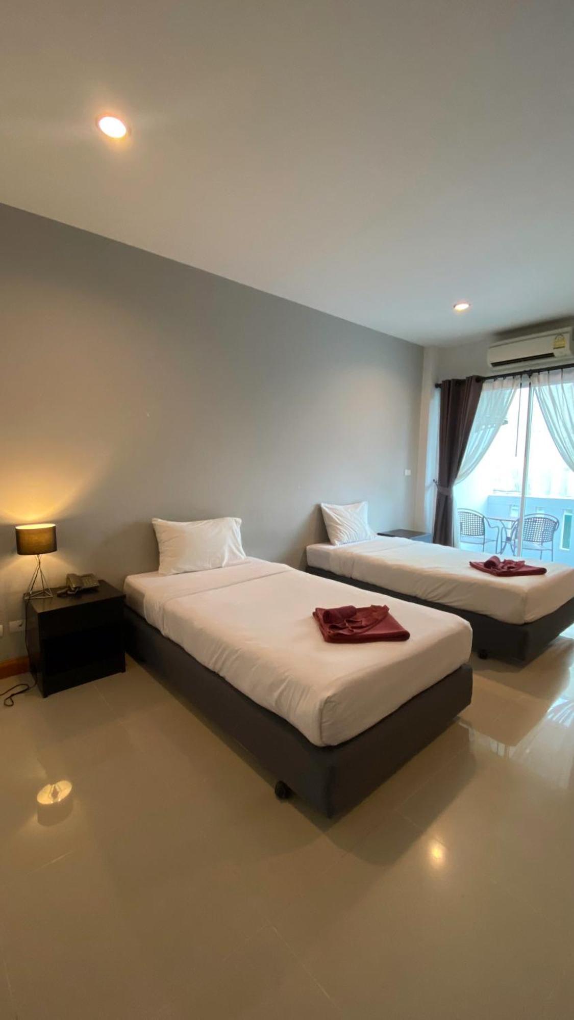 Hotel Karon Sea Side Exterior foto